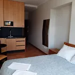 Happy Porto Hostel & Apartments