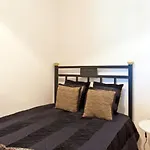 Eiffel Riverside Garden Apartments