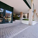 Downtown Studio 80 Meters To Metro And Free Parking