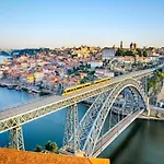 1-Bedroom Beautiful Apartment In Oporto