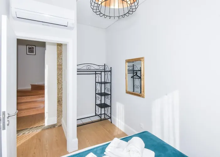 Fontinha Square Apartments By Porto City Hosts