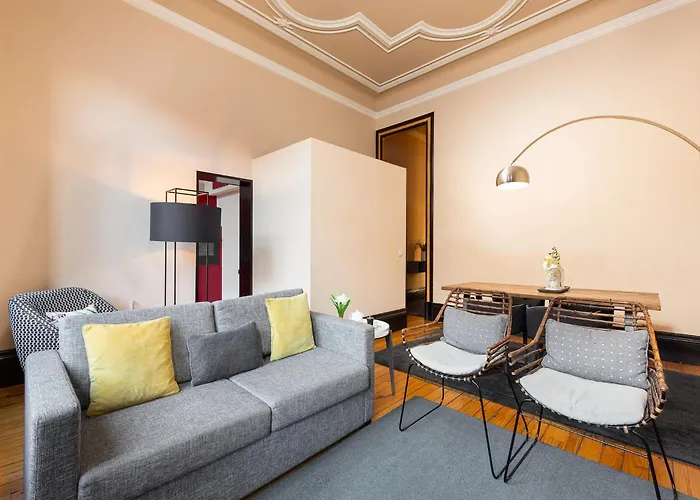 Spacious Modern Apartment In Porto