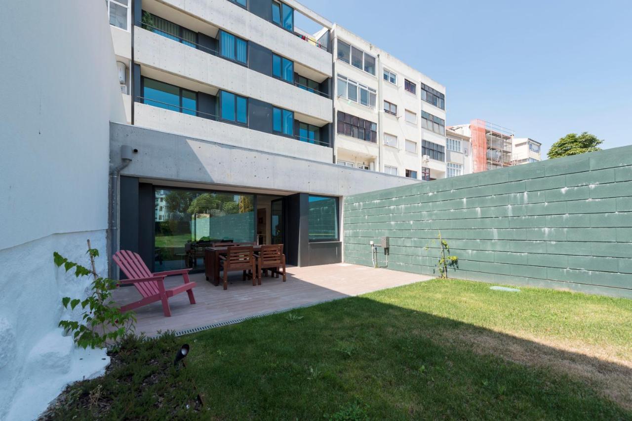 Bombarda Gallery Yard Apartment Porto