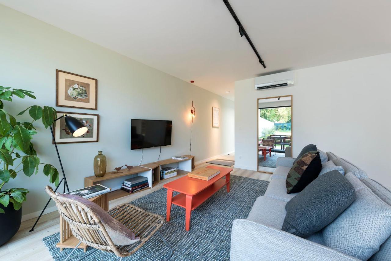 Bombarda Gallery Yard Apartment *