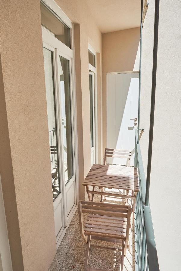 Boutique Rentals-flores Classic Historical Centre Apartment