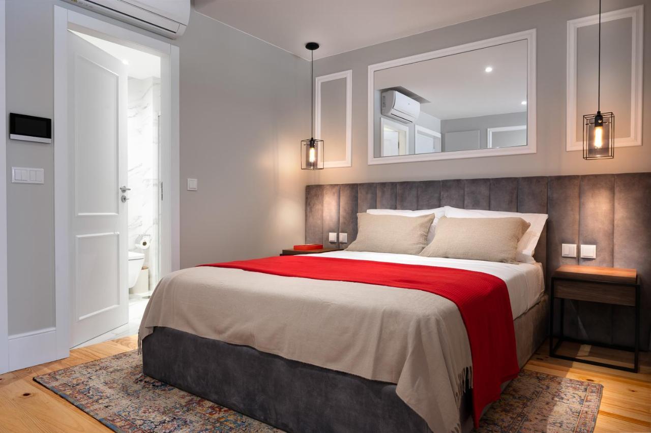Oh La La Apartment