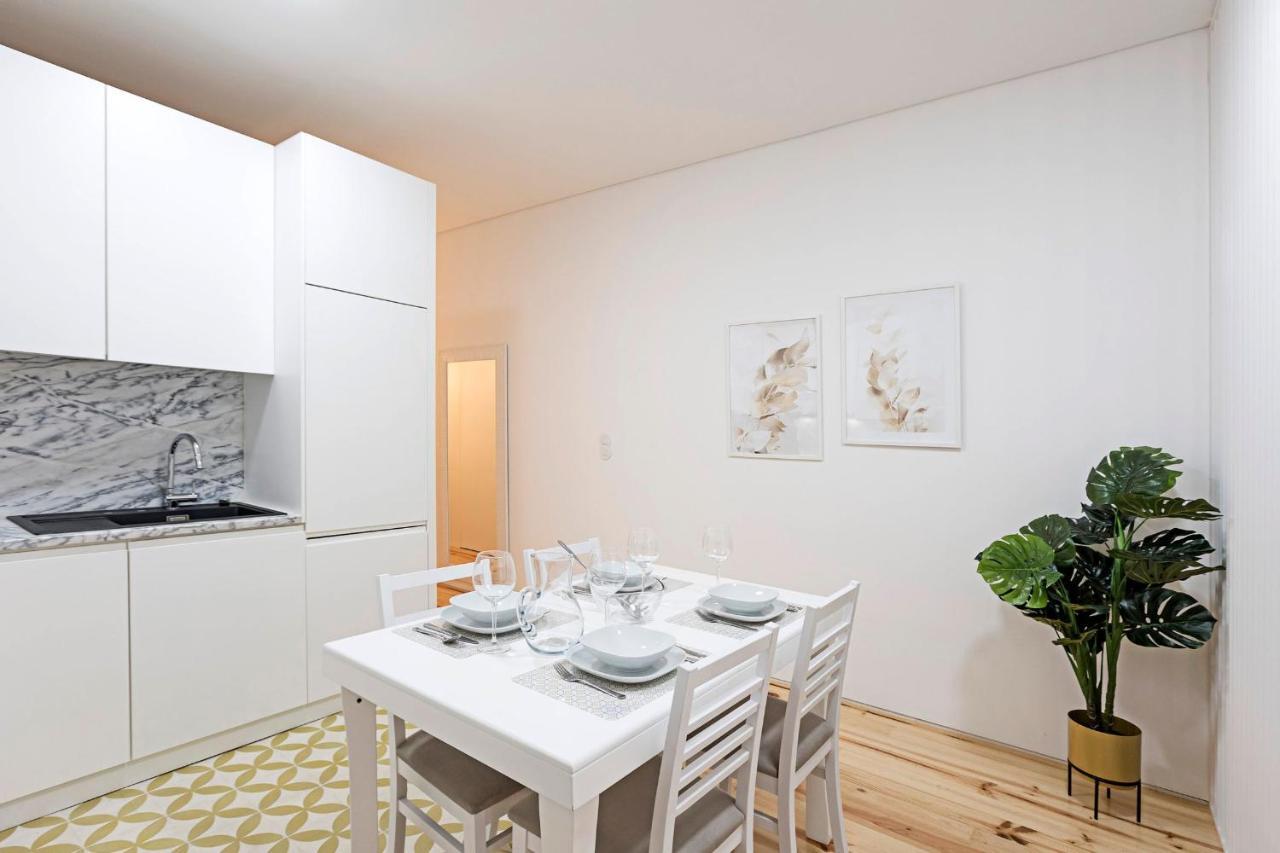 Loios 1br Flat Downtown By Lovelystay Apartment Porto