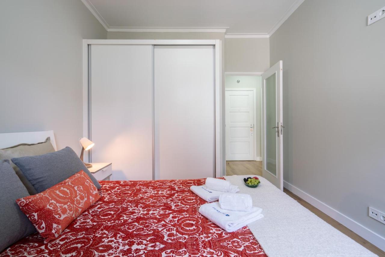 Host Wise - Modern Flats With Stunning Terrace Or Balcony - Location Apartment *