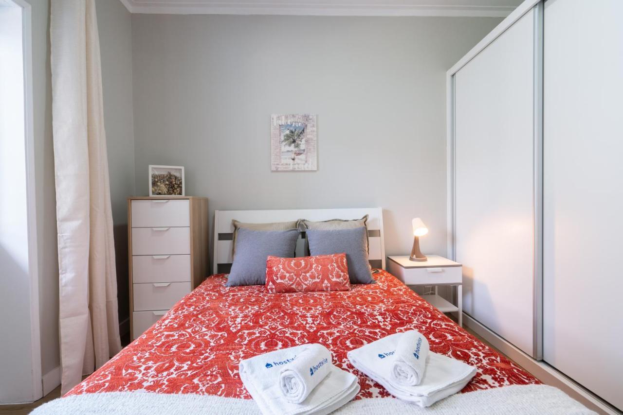 Host Wise - Modern Flats With Stunning Terrace Or Balcony - Location Apartment