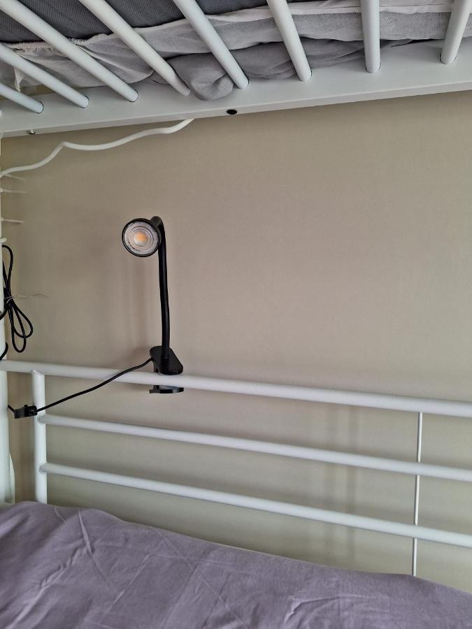 Hostel Easy Host *