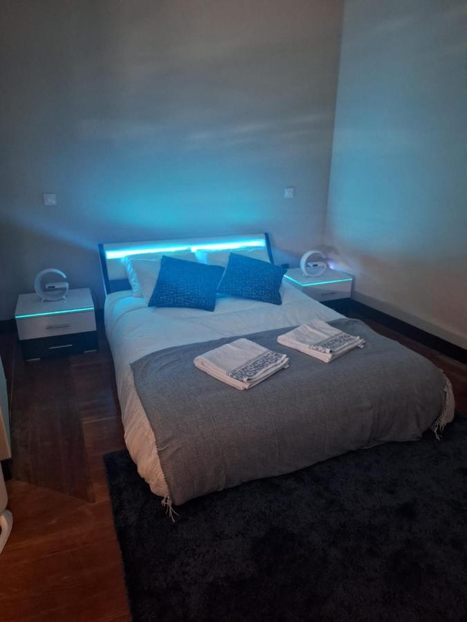 Hostel Easy Host *