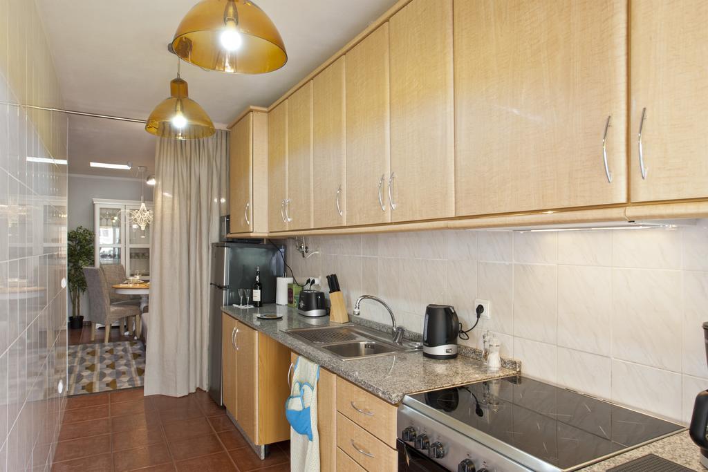 Mercadores Apartment *