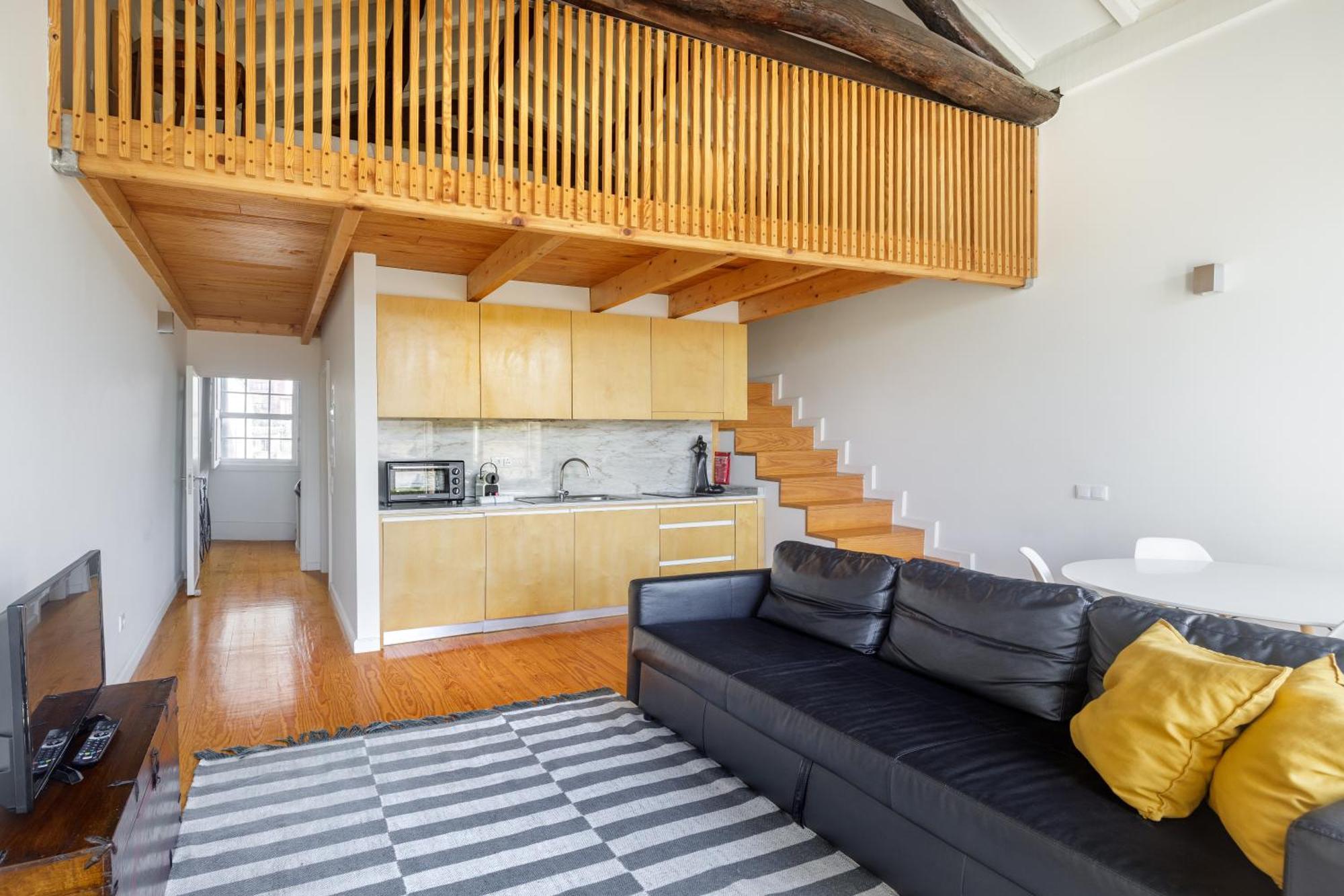 Fly Me To The Moon Apartment