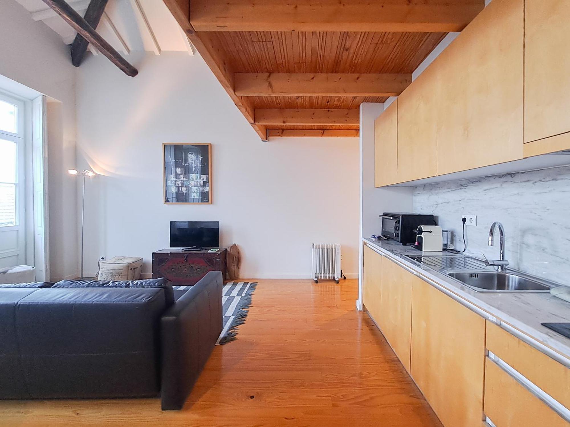 Fly Me To The Moon Apartment Porto