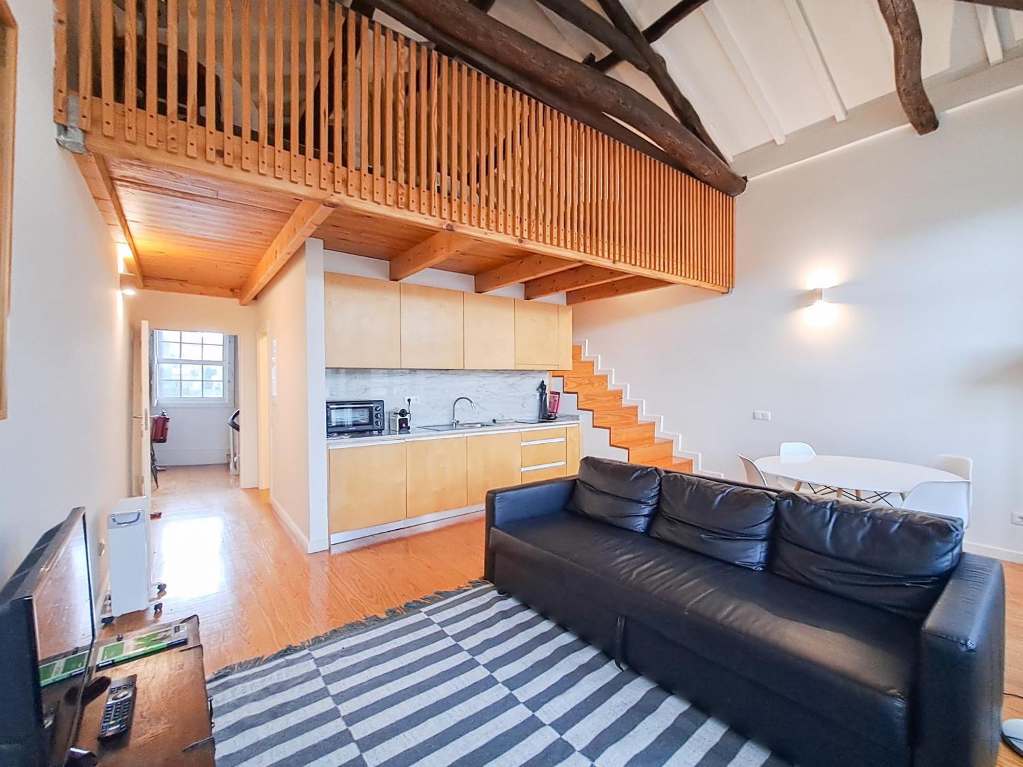 Apartment Fly Me To The Moon