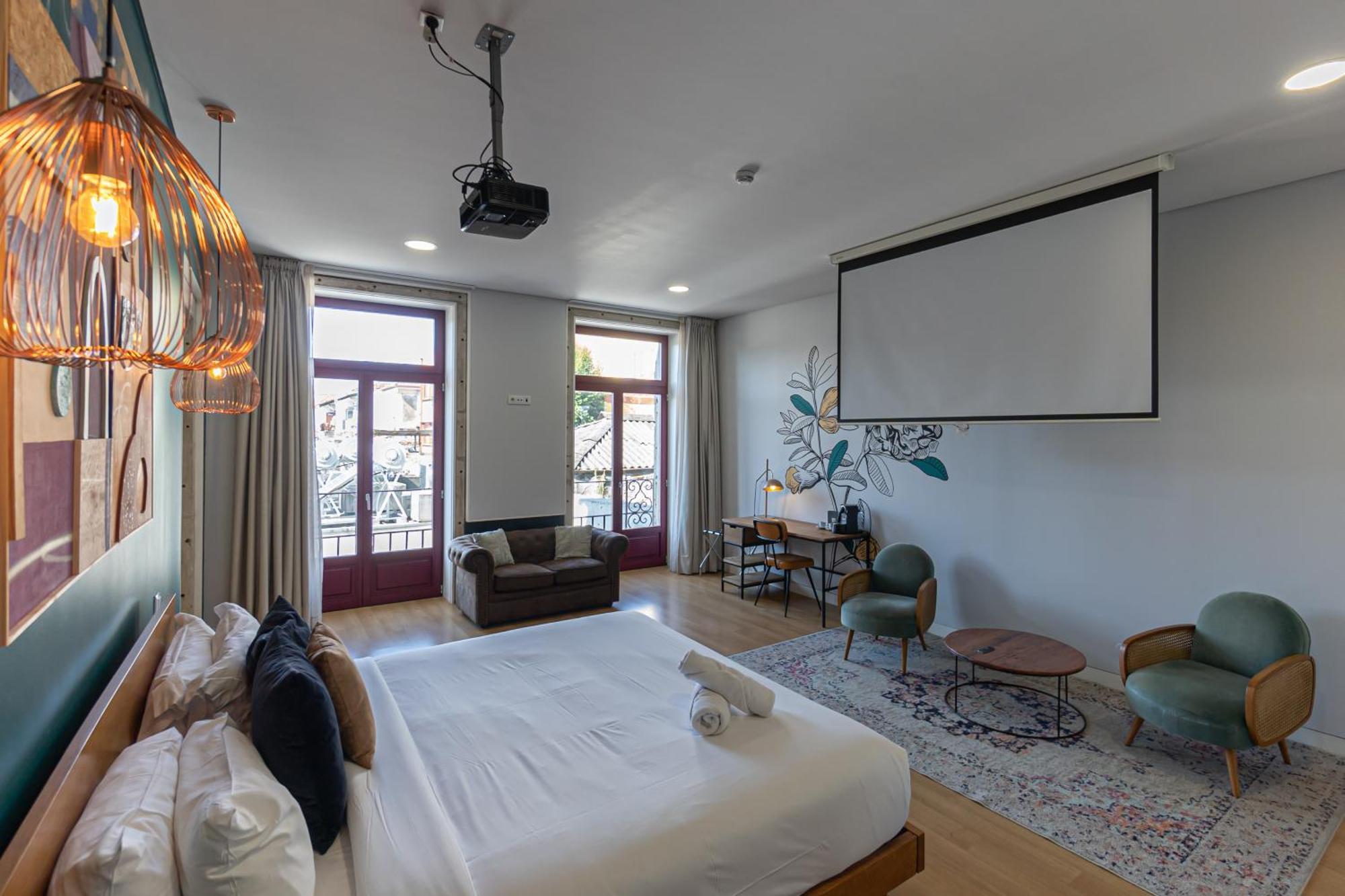 Selina 3* Porto