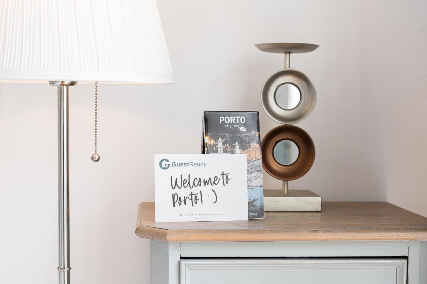 Guestready - Gold Leaf 3b *