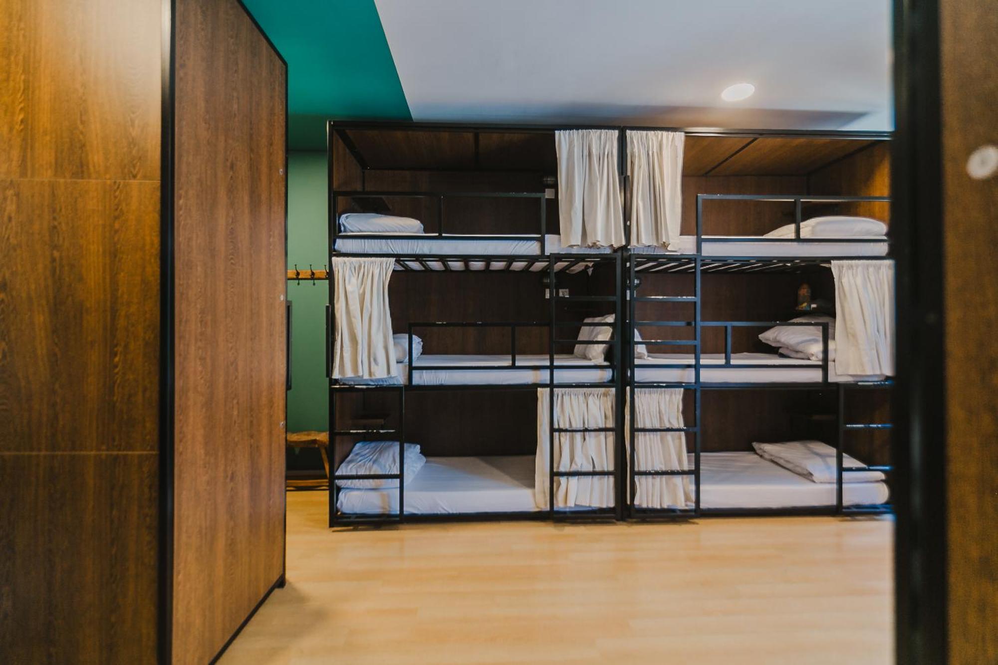 Selina Hotel 3*