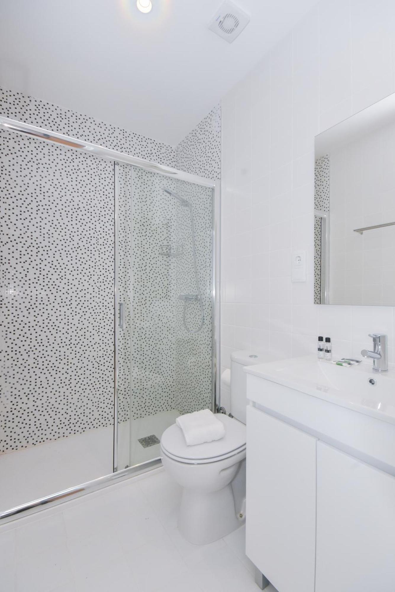 Fontinha Square By Hosts Apartment *