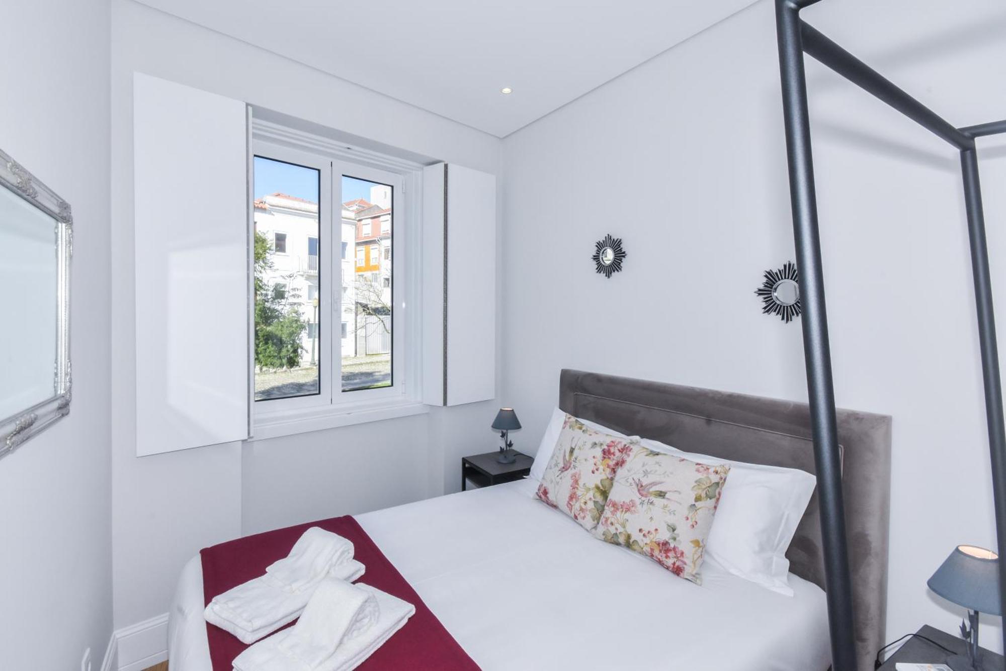 Fontinha Square By Hosts Apartment *