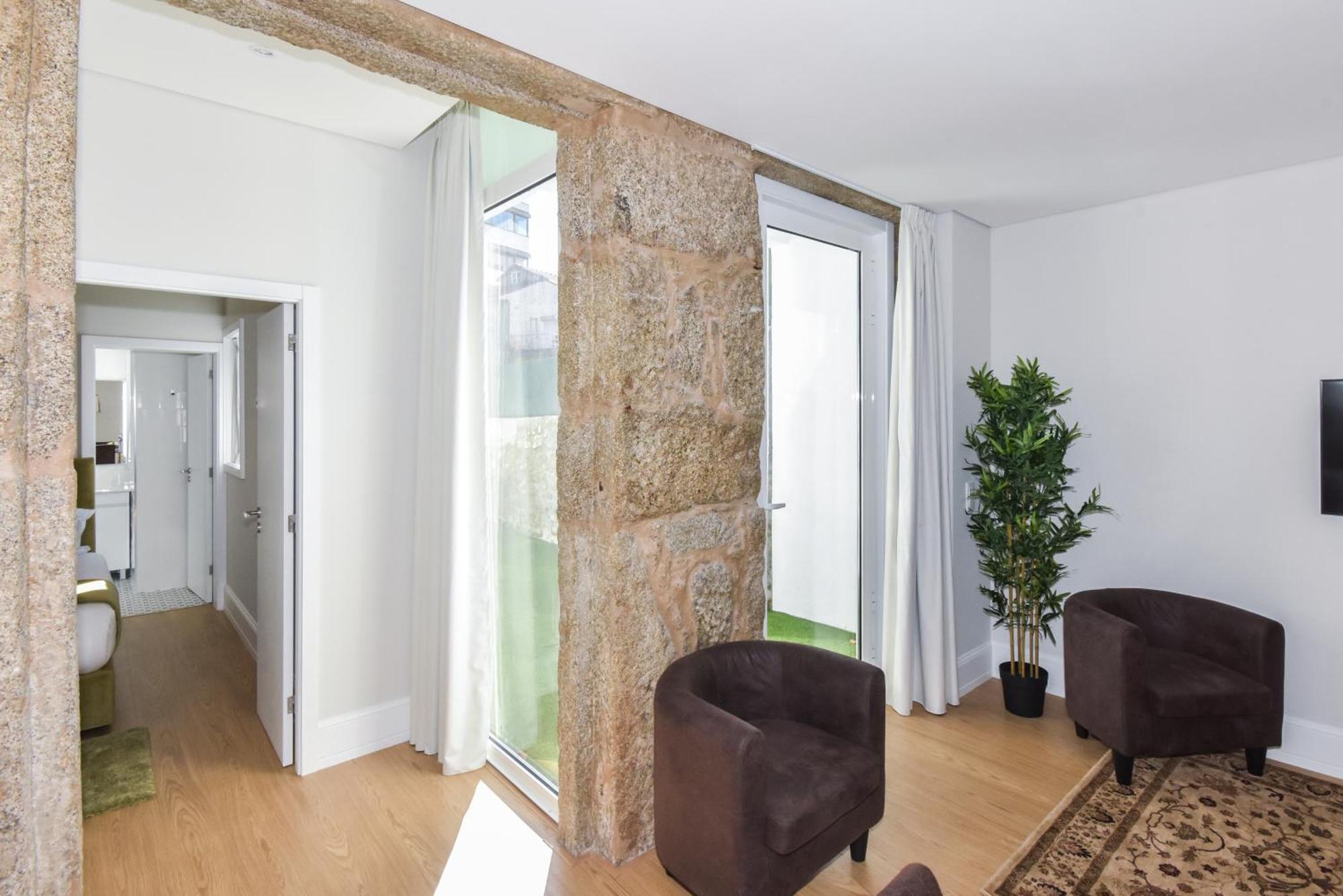 Fontinha Square By Hosts Apartment