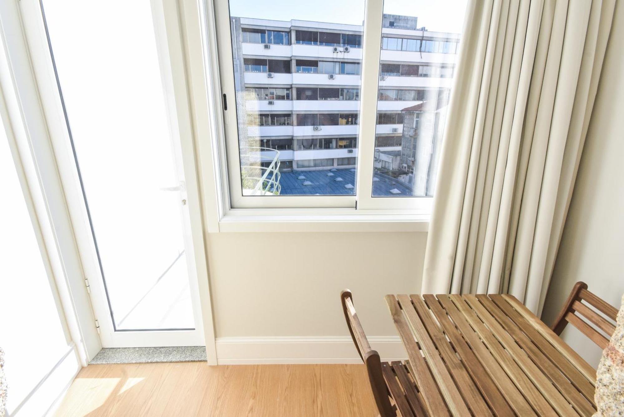 Apartment Fontinha Square By Hosts