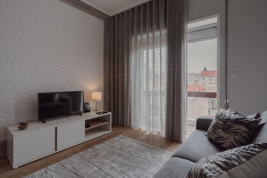 Apartment 1br With Ac Near Palacio De Cristal Porto