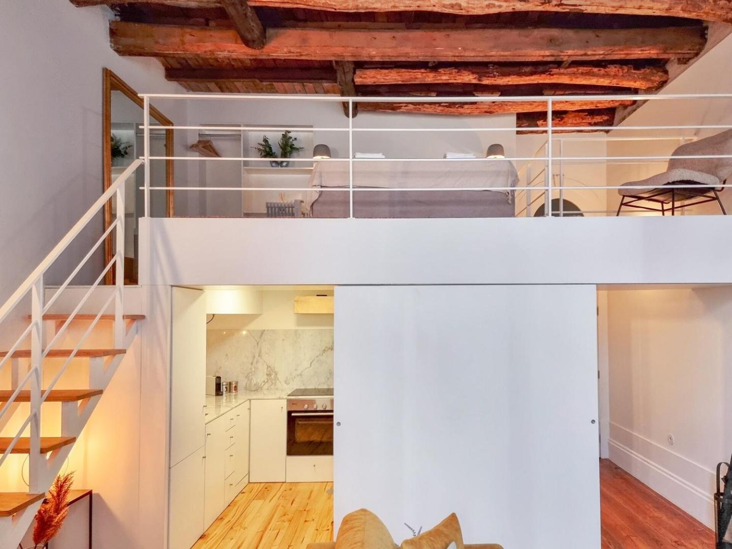 Luxury tent Loft With Balcony On City's Important Street Porto