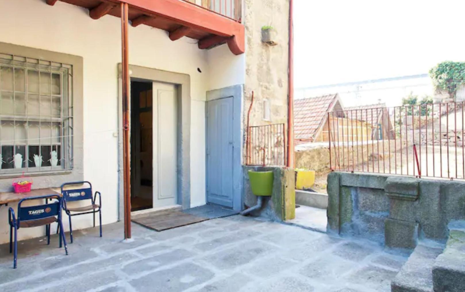 Eiffel Riverside Garden Apartment Porto