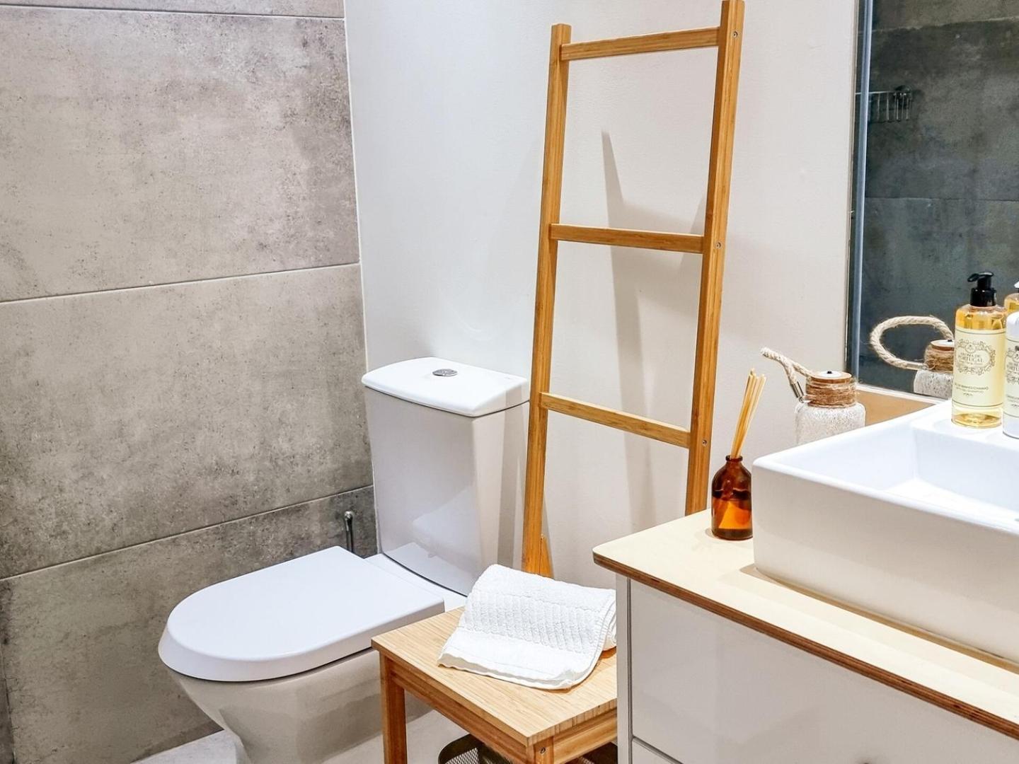 House With Exclusive Terrace In A Private Ferienhaus Porto