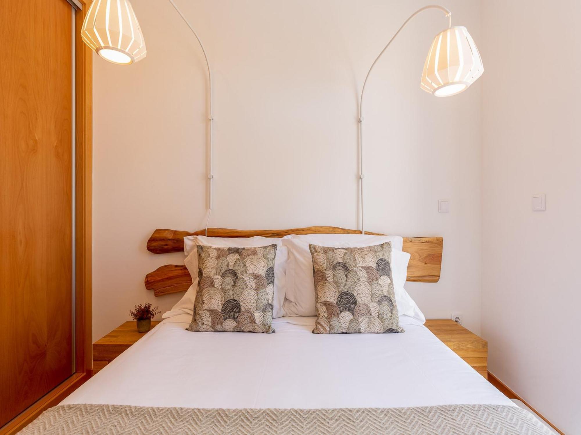 Charming 1-bedroom In Apartment Porto