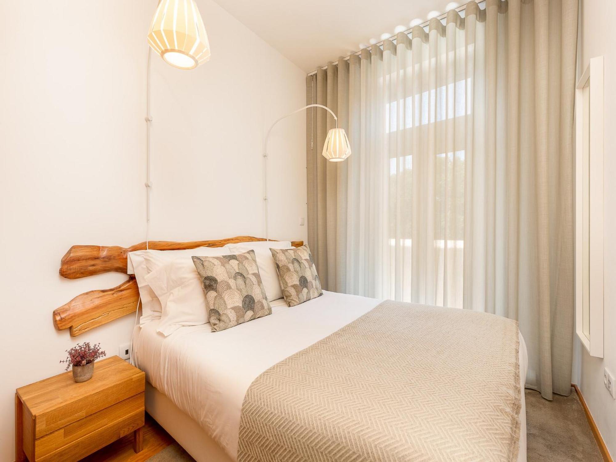 Charming 1-bedroom In Apartment Porto