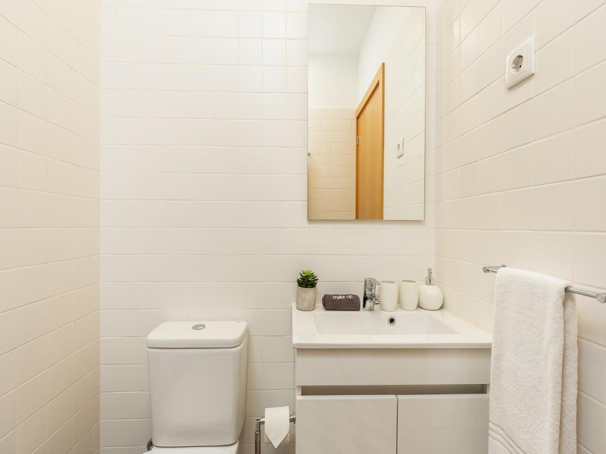 Charming 1-bedroom In * Porto