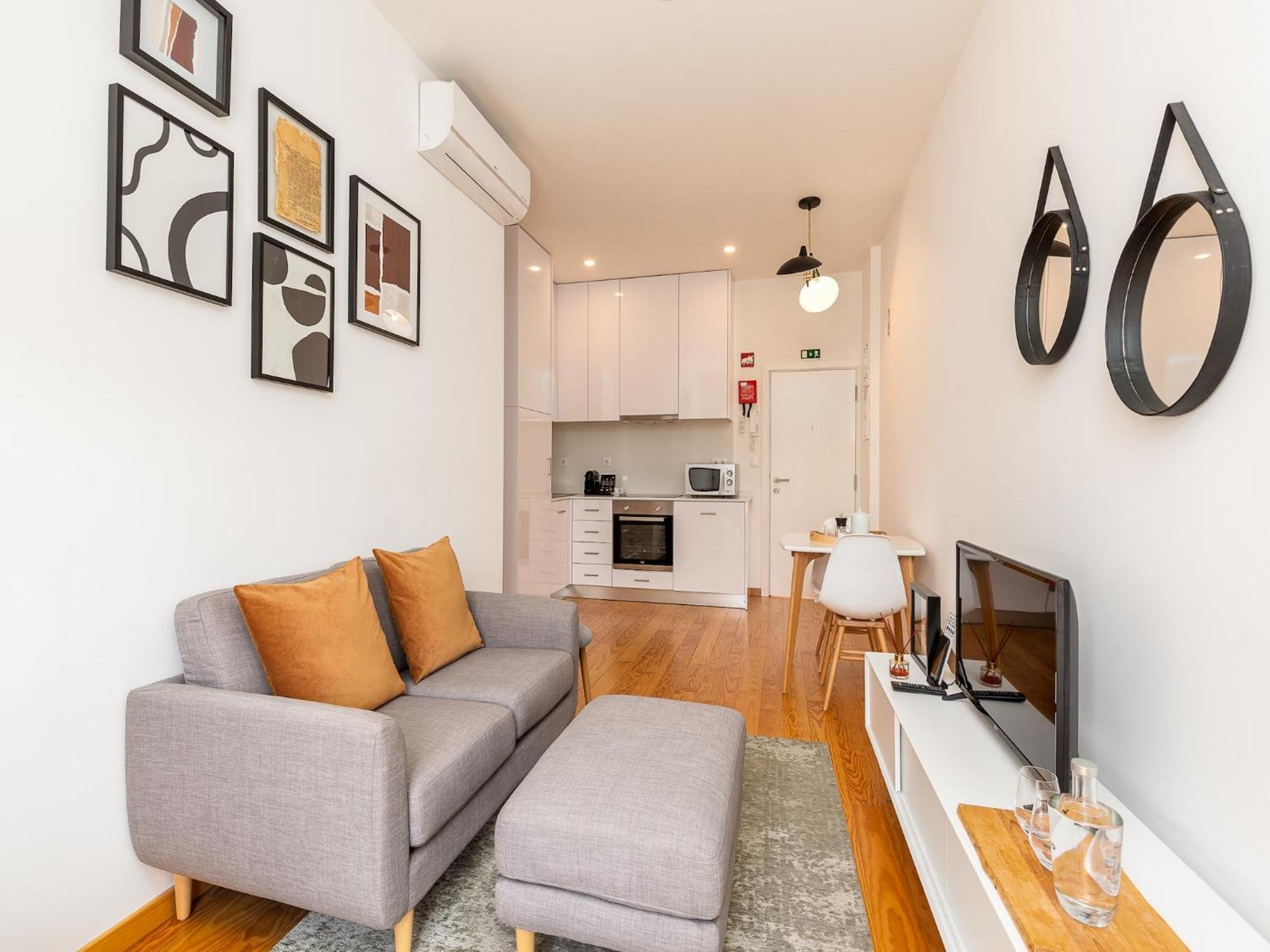 Apartment Charming 1-bedroom In