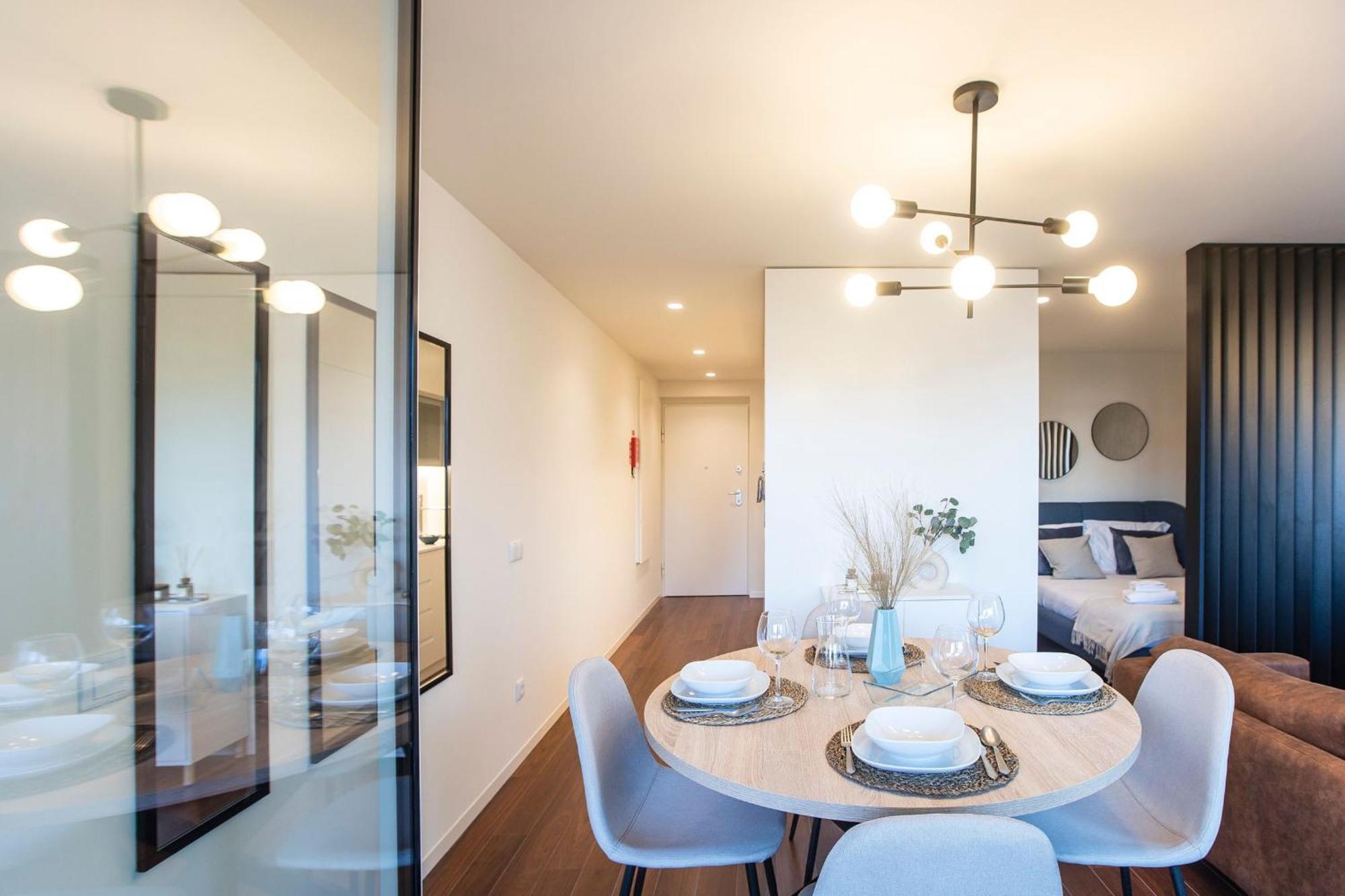 Apartment Miguel Bombarda Artsy