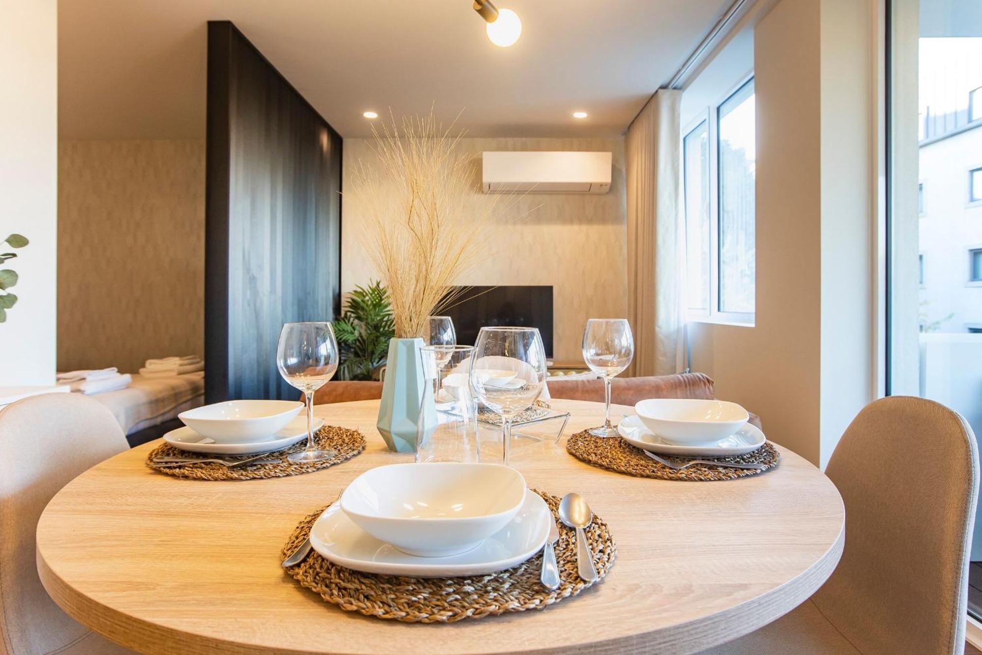 Miguel Bombarda Artsy Apartment *