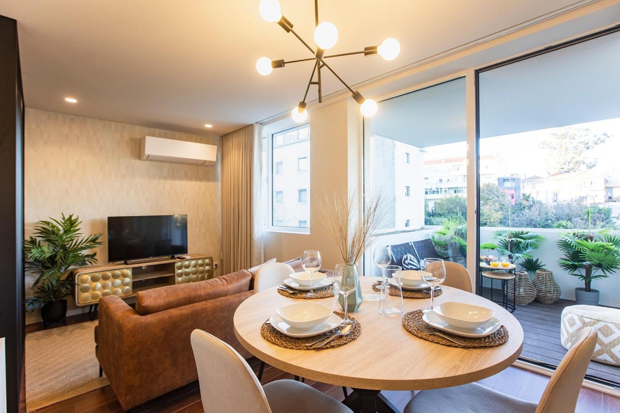 Apartment Miguel Bombarda Artsy *