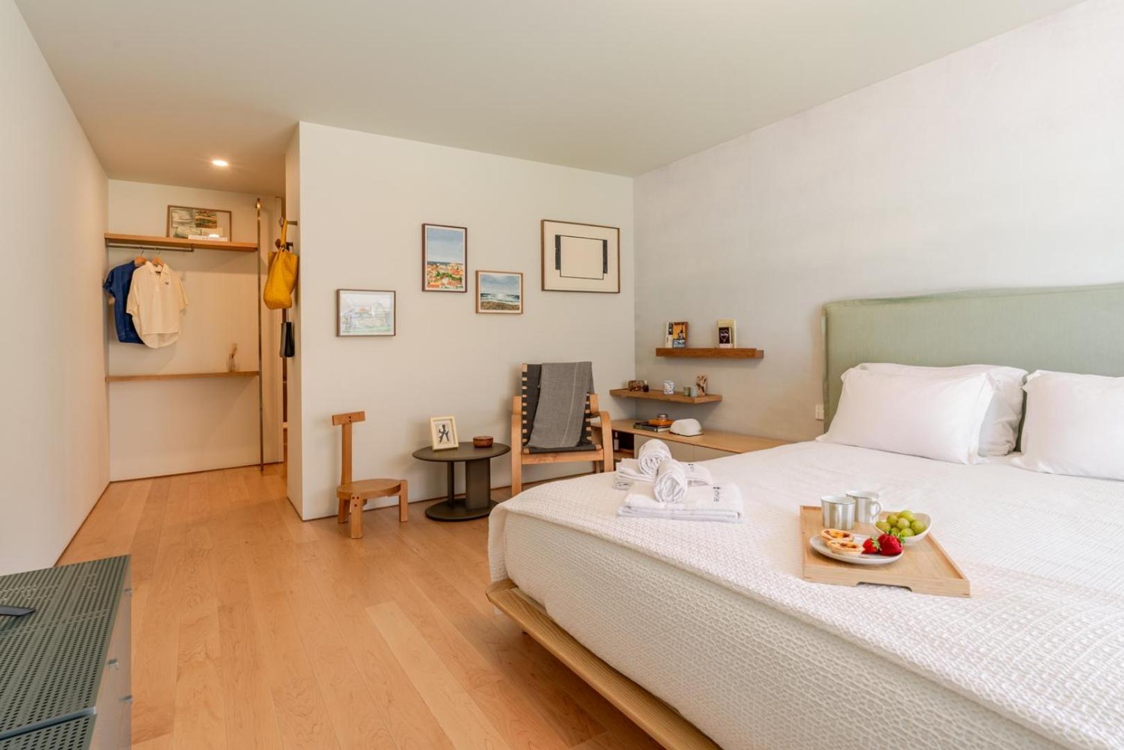 Holiday home Hostwise - Grand W/ Pool, Garden & Garage Porto