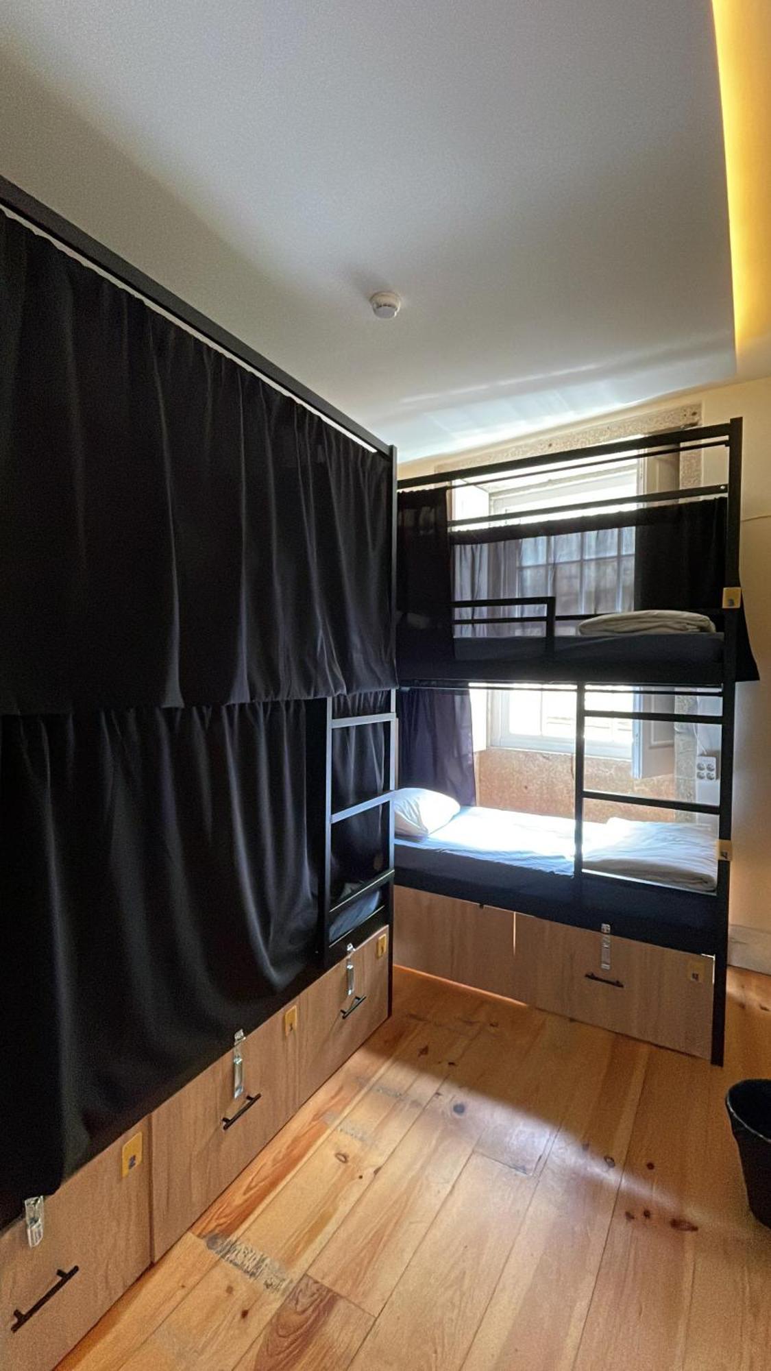 One Ribeira Hostel