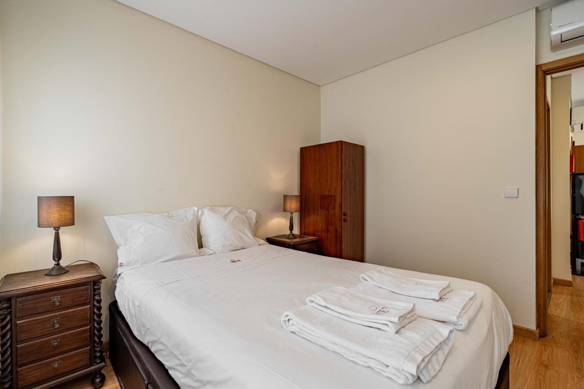 O'porto Main Street St Catarina 2 Downtown Apartment Porto