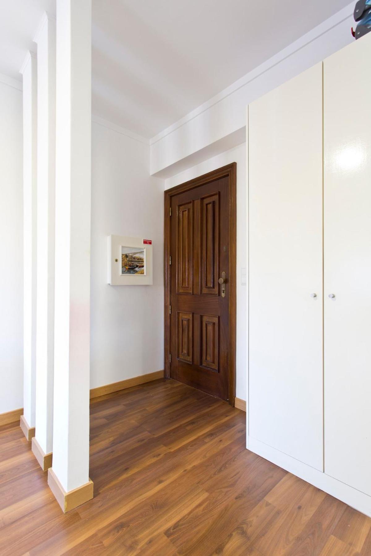 Aposentus - The First Apartment