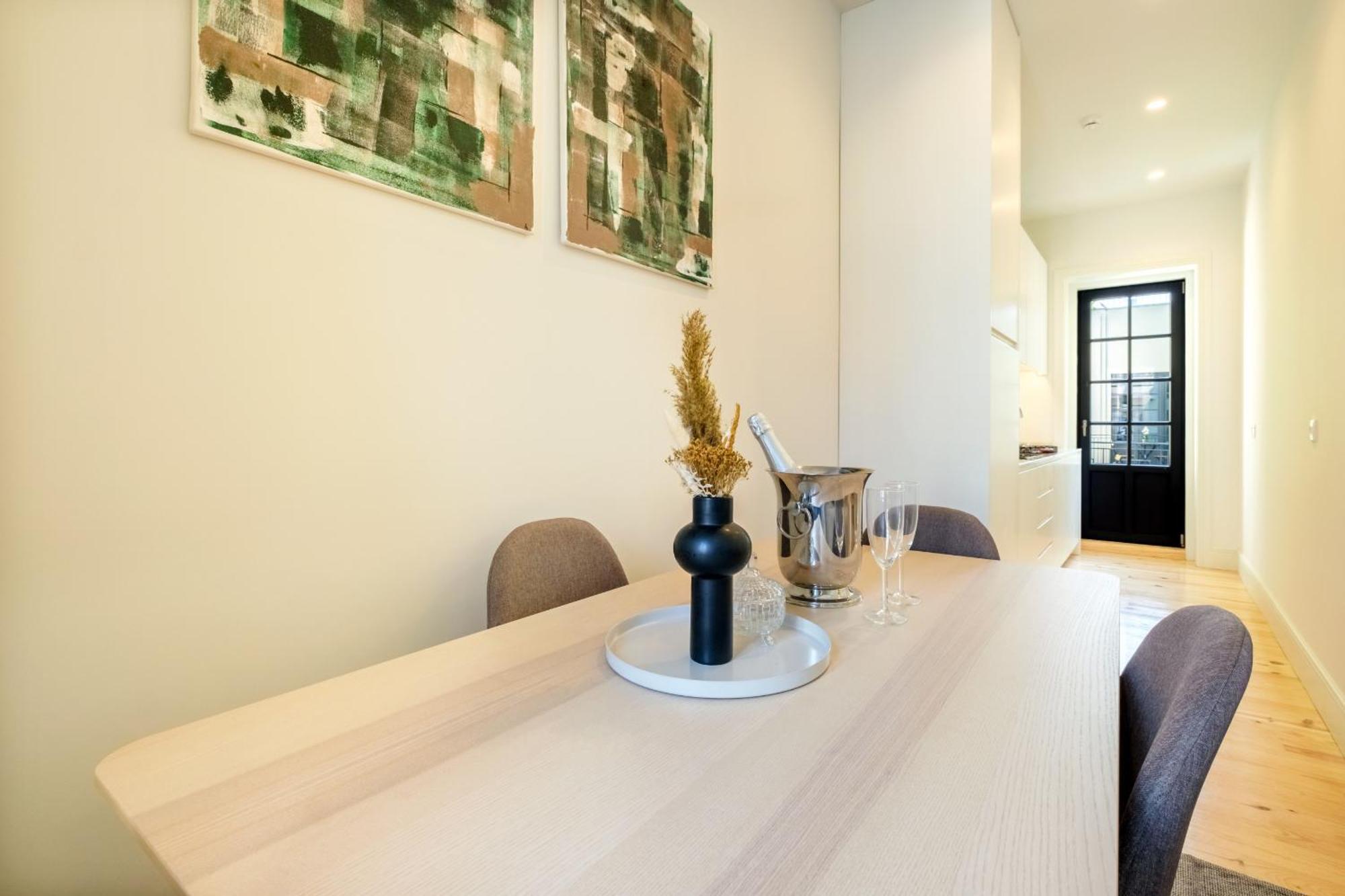 Apartment Art Deco 31 Luxury 2br Downtown Metro Ac *