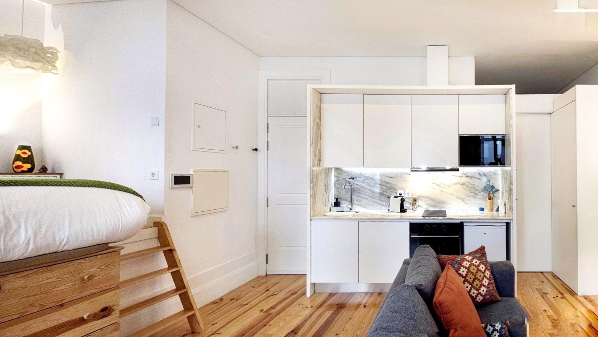 Elegant & Private Garden In Historical Centre Apartment Porto