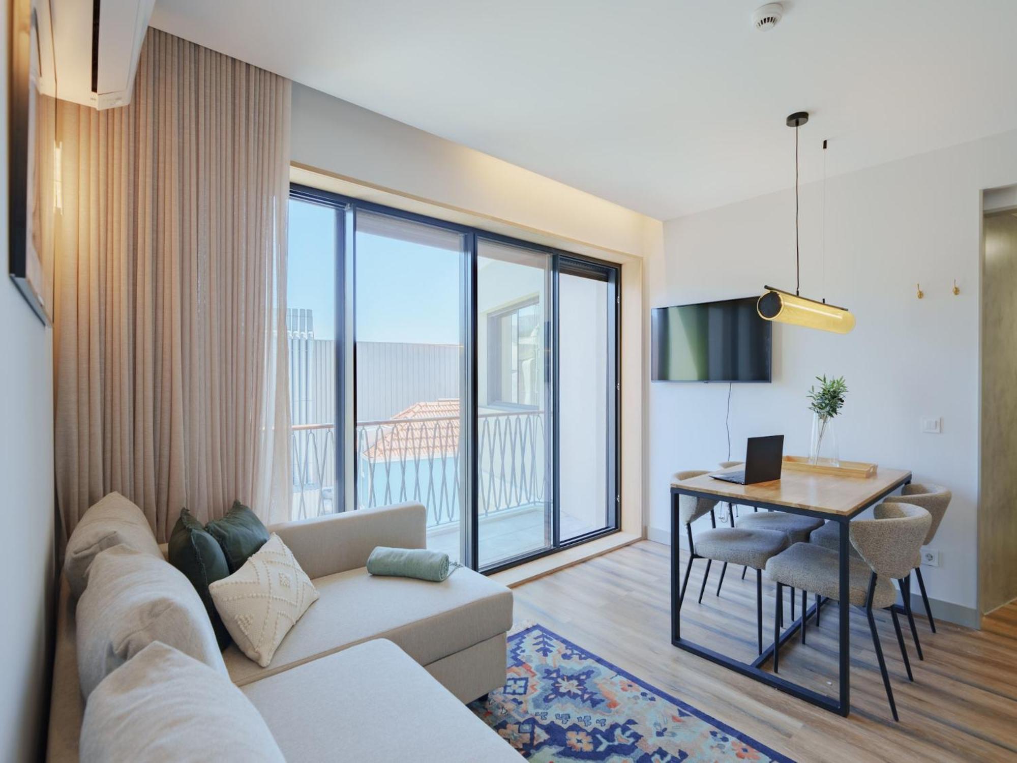 Feel Firmeza Coworking & Flat 4 5