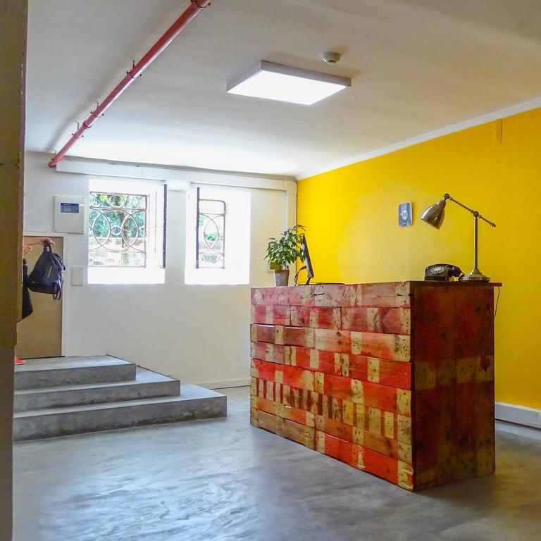 Hostel O2 *