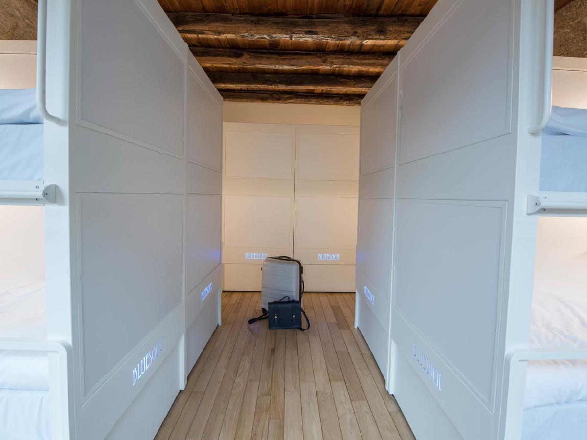 Bluesock Albergue