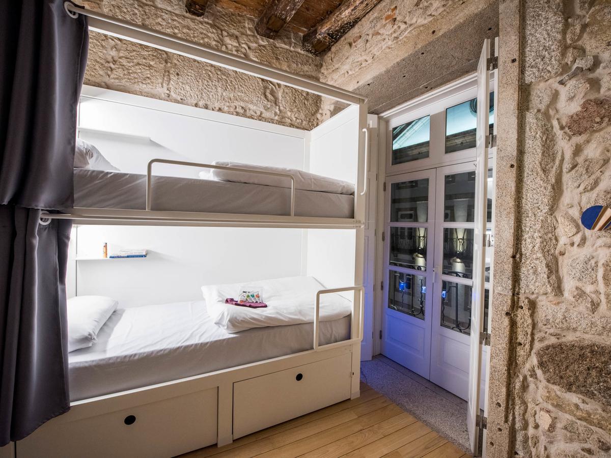 Bluesock Albergue *