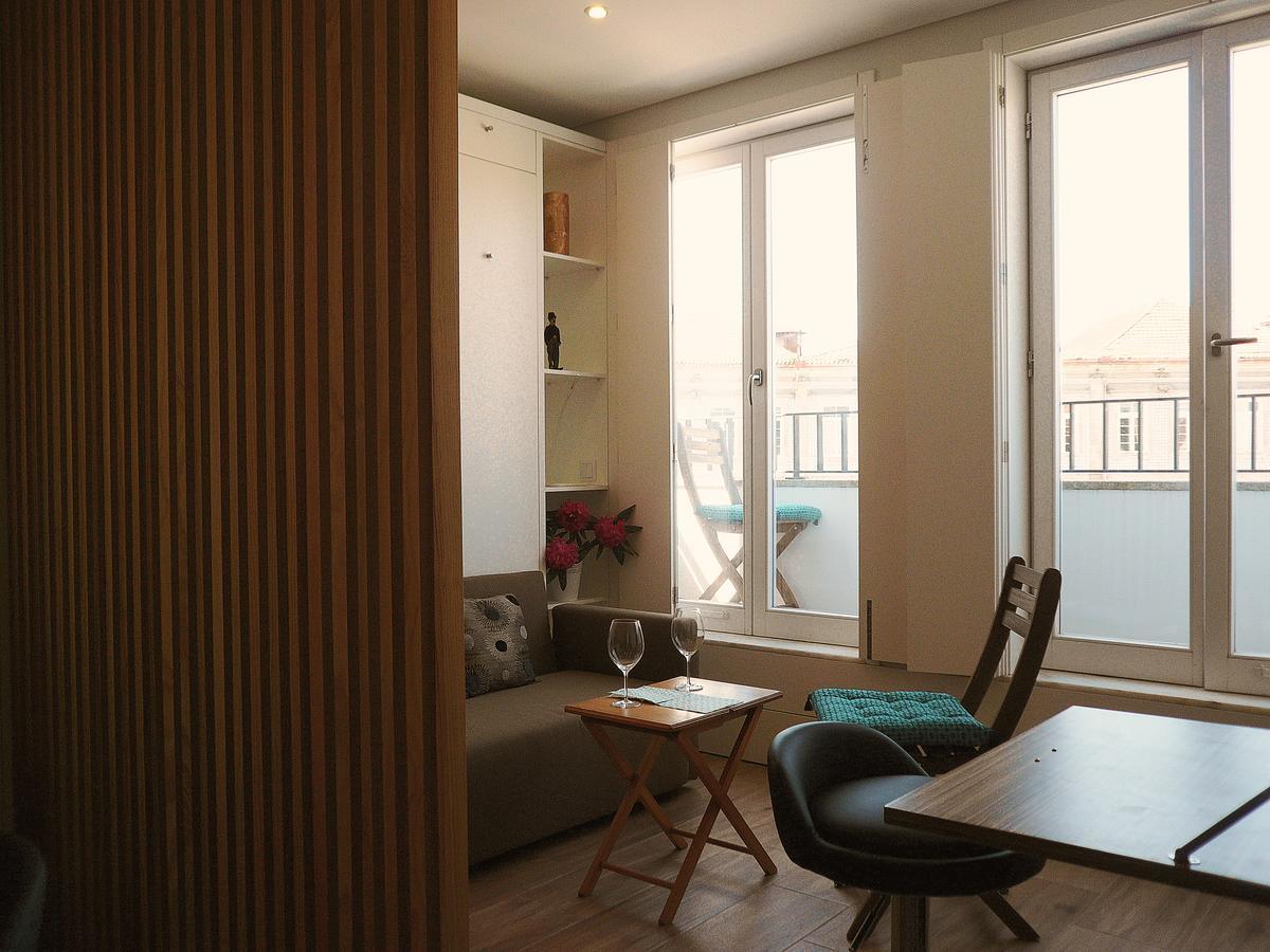 Carlos Alberto Balcony Apt