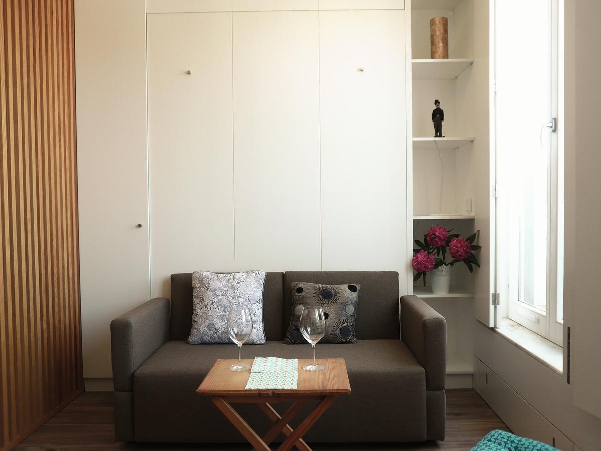 Carlos Alberto Balcony Apt *
