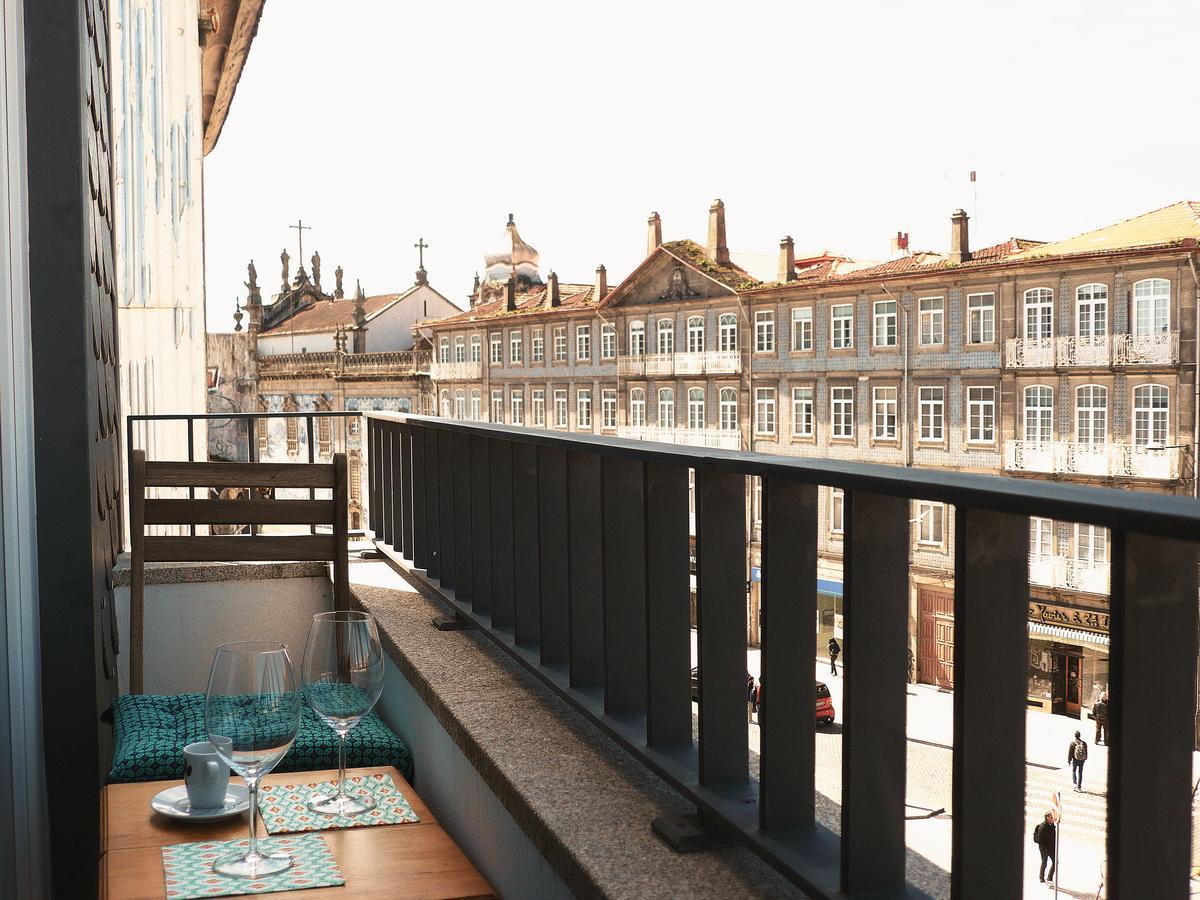 Carlos Alberto Balcony Apt